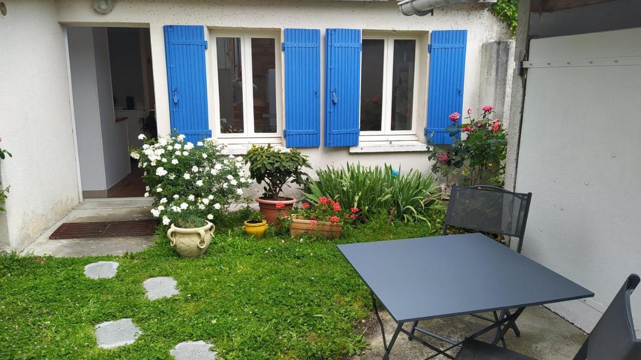 Le 5 Apartment Guîtres Exterior photo
